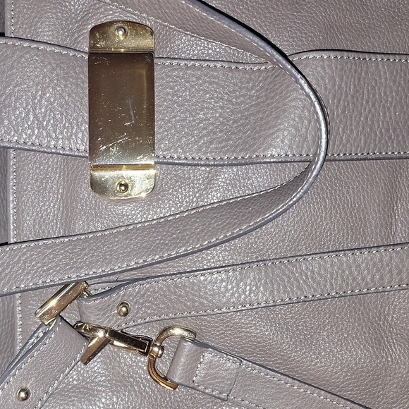 Gray Shoulder Bag with Gold Hardware and Detachable Strap - Picture 2 of 8